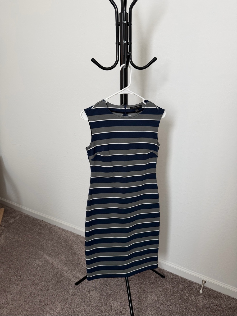 Banana Republic Navy and Gray Sleeveless Striped Midi Dress